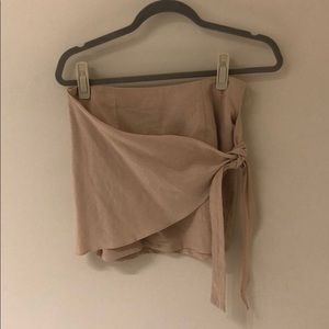 Tan knotted skirt